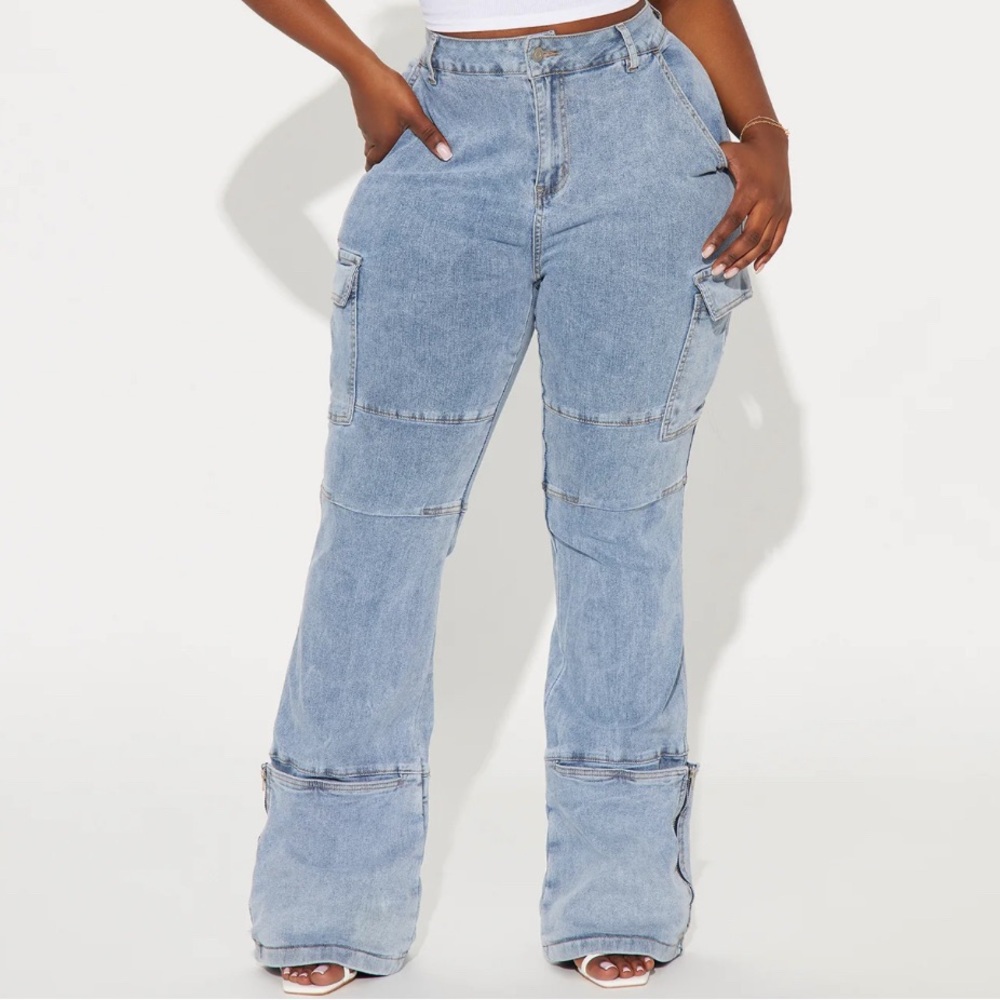 Fashion Nova, Camden Cargo Utility Jeans, Light Wash. Size 16 Plus